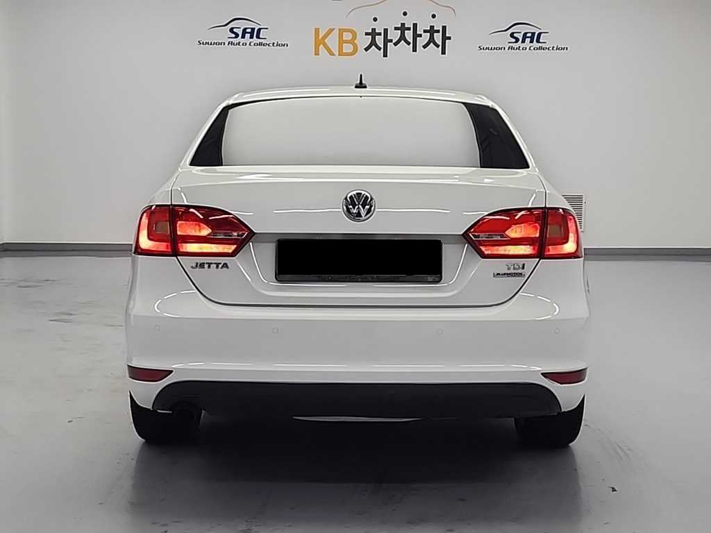 Volkswagen Jetta — photo 03