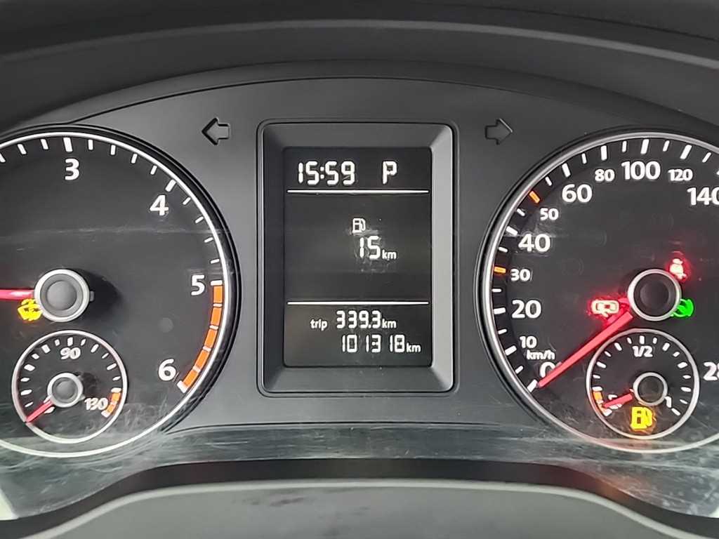 Volkswagen Jetta — photo 06