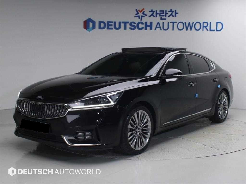 Kia K7 — photo 01