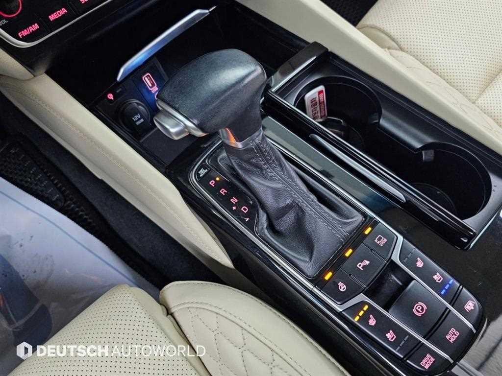 Kia K7 — photo 09