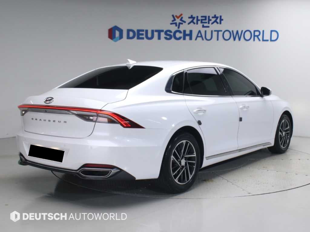 Hyundai Grandeur — photo 04
