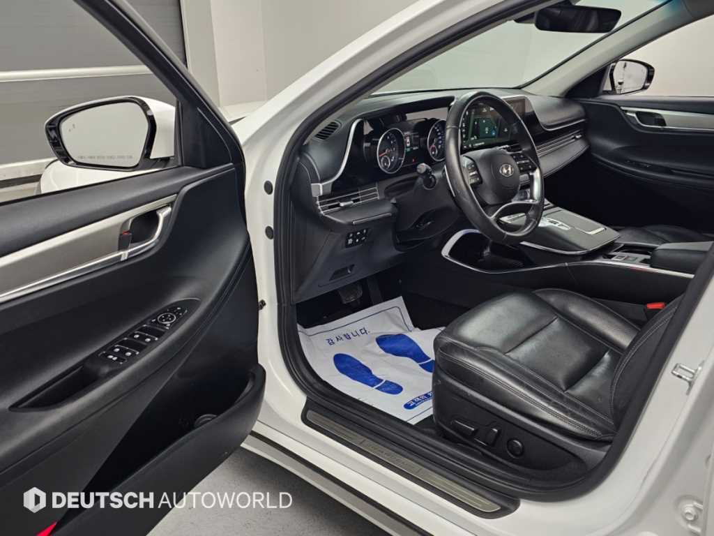 Hyundai Grandeur — photo 17