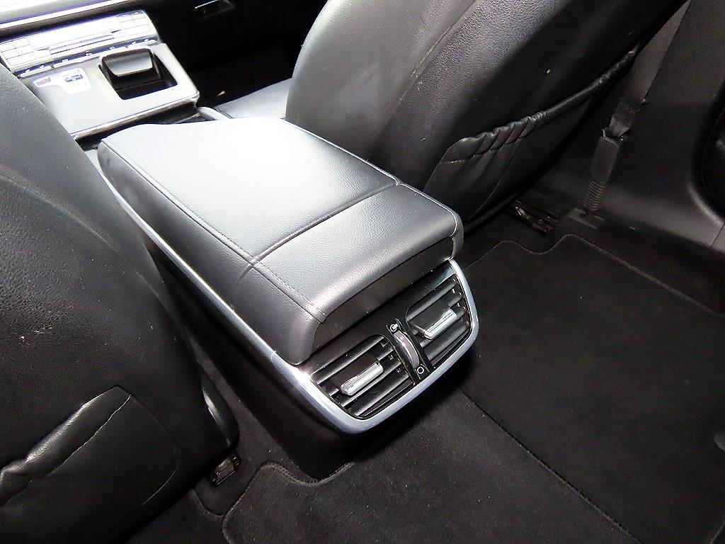 Hyundai Grandeur — photo 17