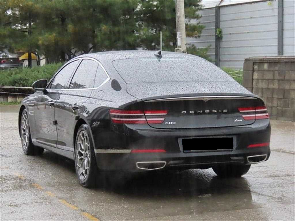 Genesis G80 — photo 03