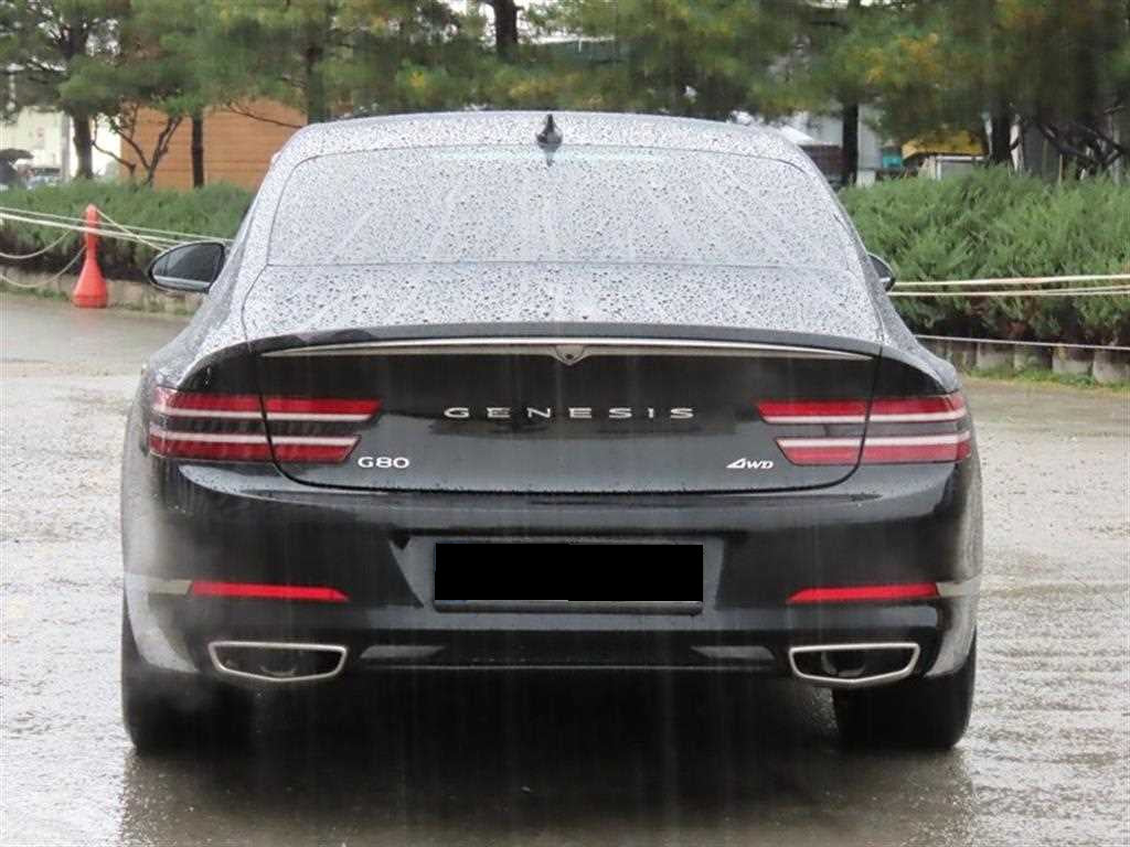 Genesis G80 — photo 04