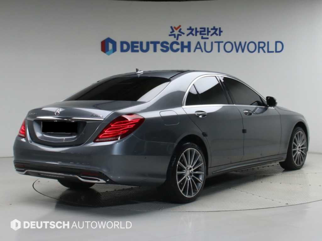 Mercedes-Benz S-Class — photo 03
