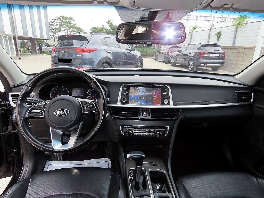 Kia K5 — photo 07