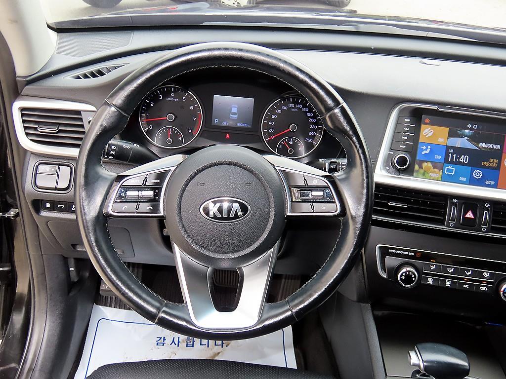 Kia K5 — photo 08