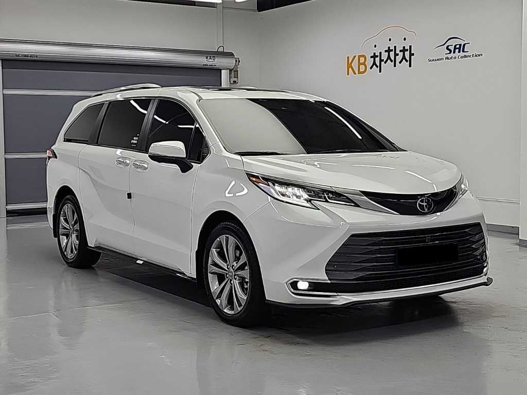 Toyota Sienna — photo 04