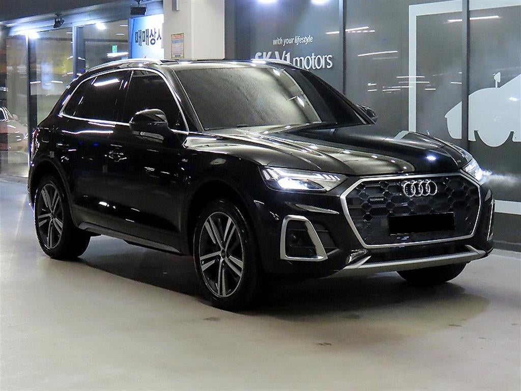 Audi Q5 — photo 01