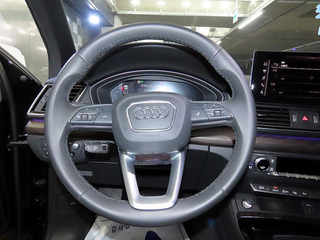 Audi Q5 — photo 08
