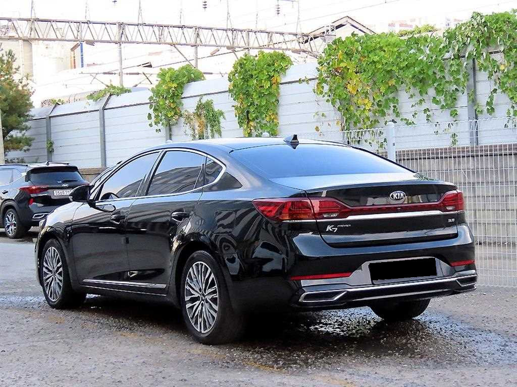 Kia K7 — photo 03