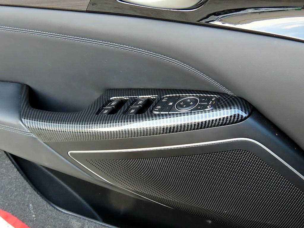 Kia K7 — photo 11