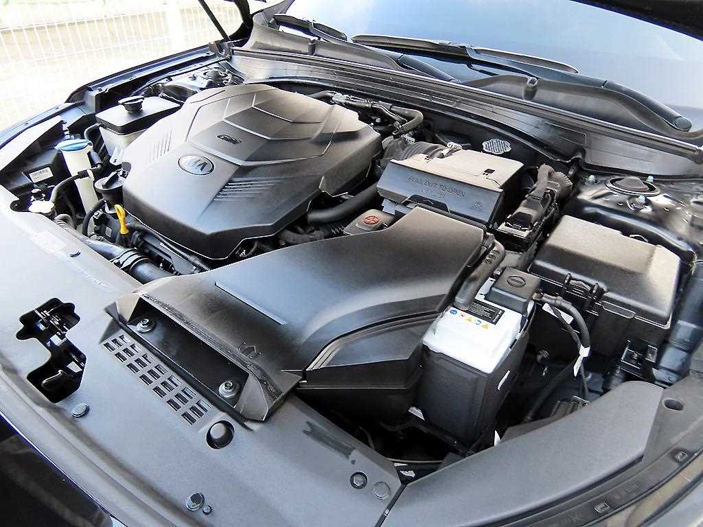 Kia K7 — photo 19