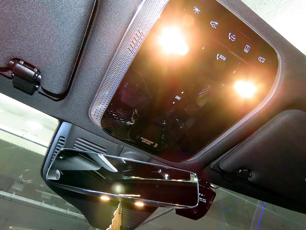 Mercedes-Benz S-Class — photo 14
