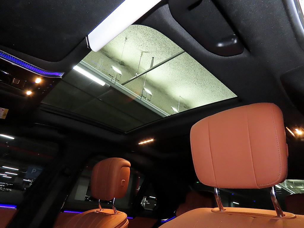 Mercedes-Benz S-Class — photo 15