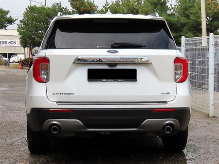 Ford Explorer — photo 04