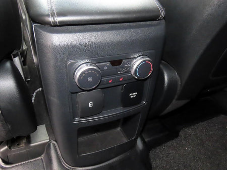 Ford Explorer — photo 15