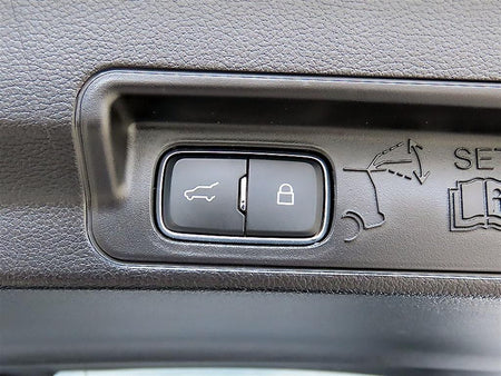 Ford Explorer — photo 16