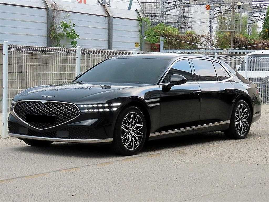 Genesis G90 — photo 02