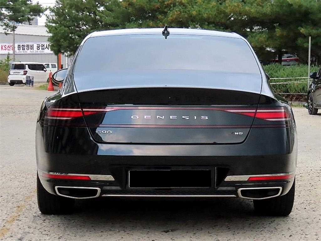 Genesis G90 — photo 04