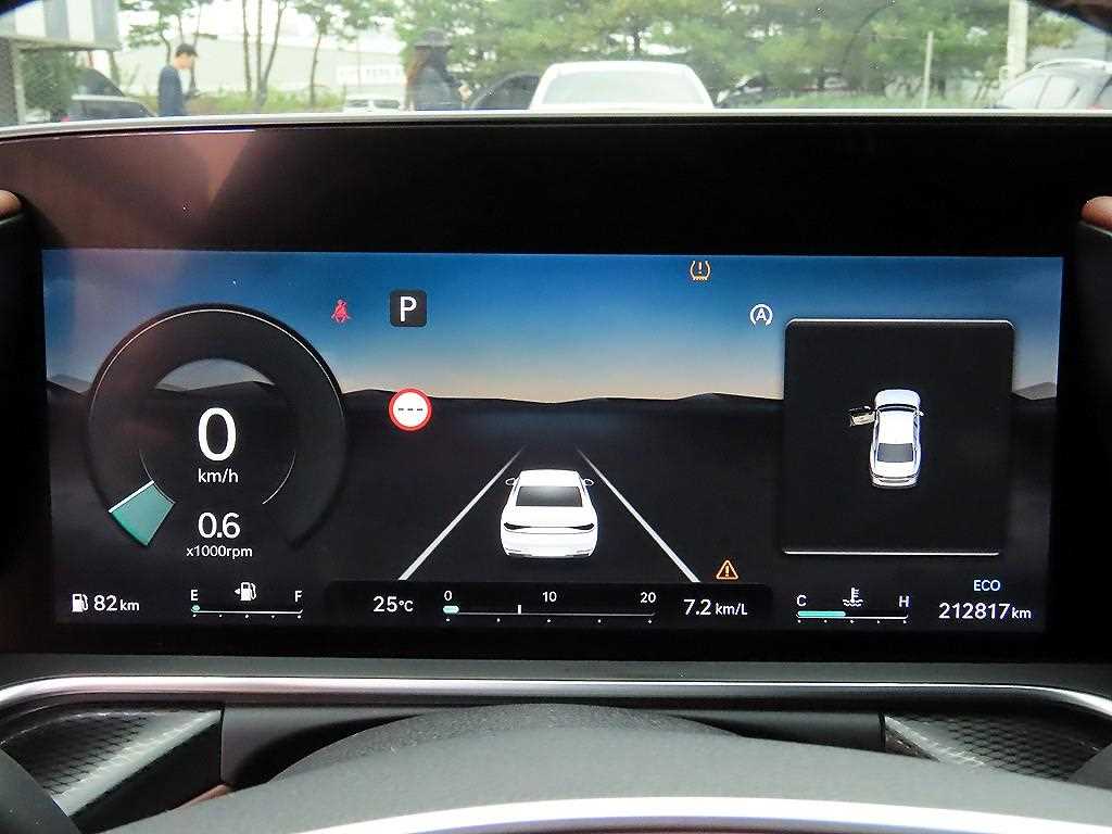 Genesis G90 — photo 09