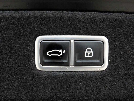 Genesis G90 — photo 16