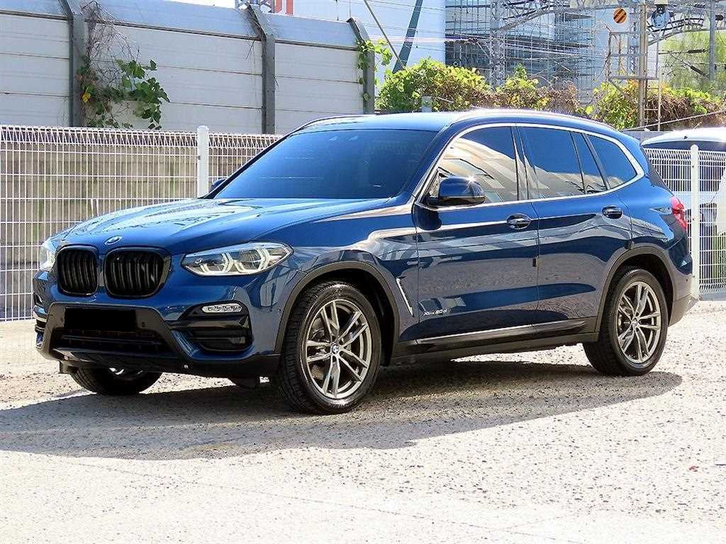 BMW X3 — photo 02