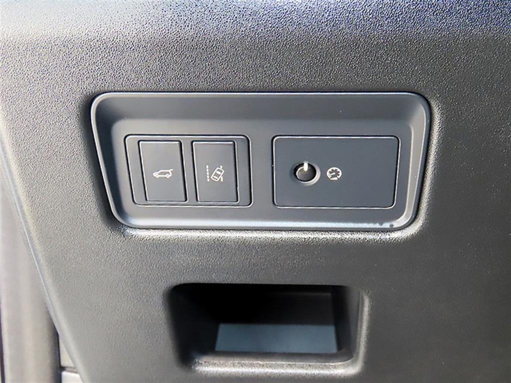 Land Rover Discovery — photo 12