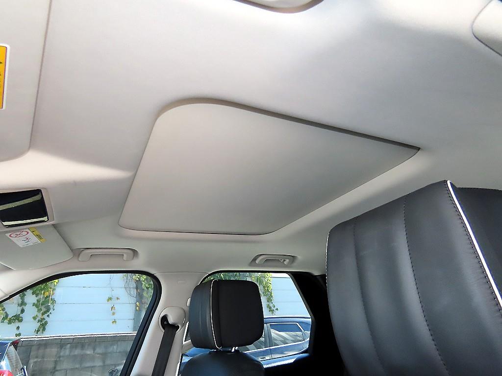 Land Rover Discovery — photo 16