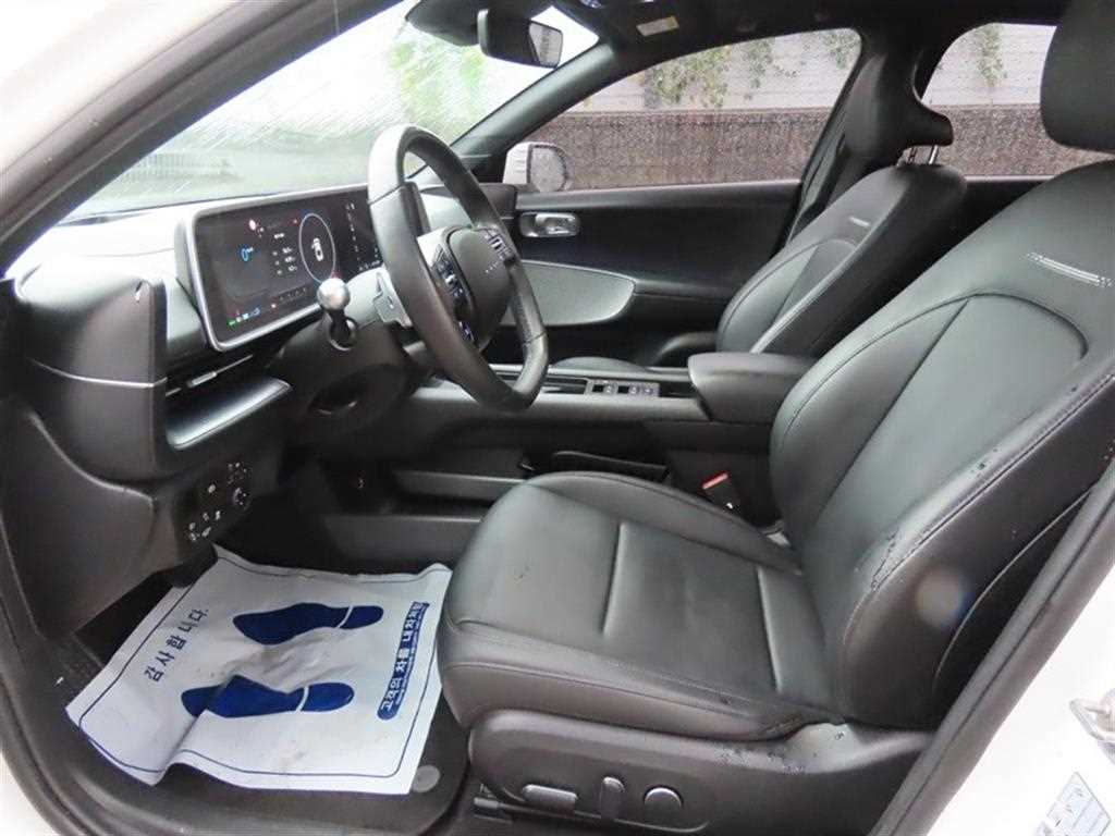 Hyundai Ioniq6 — photo 05