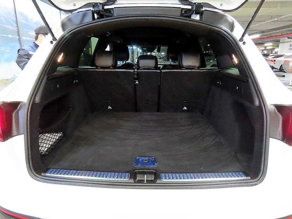 Mercedes-Benz GLC-Class — photo 16