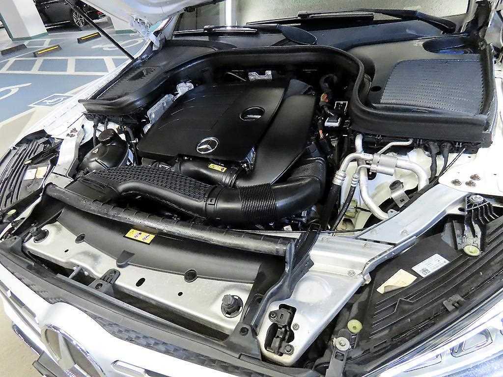 Mercedes-Benz GLC-Class — photo 19