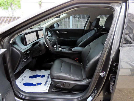 Kia EV6 — photo 05