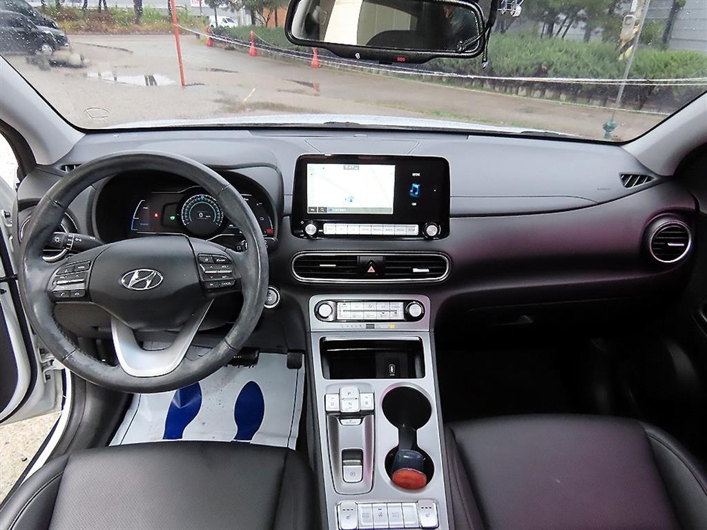 Hyundai Kona — photo 07