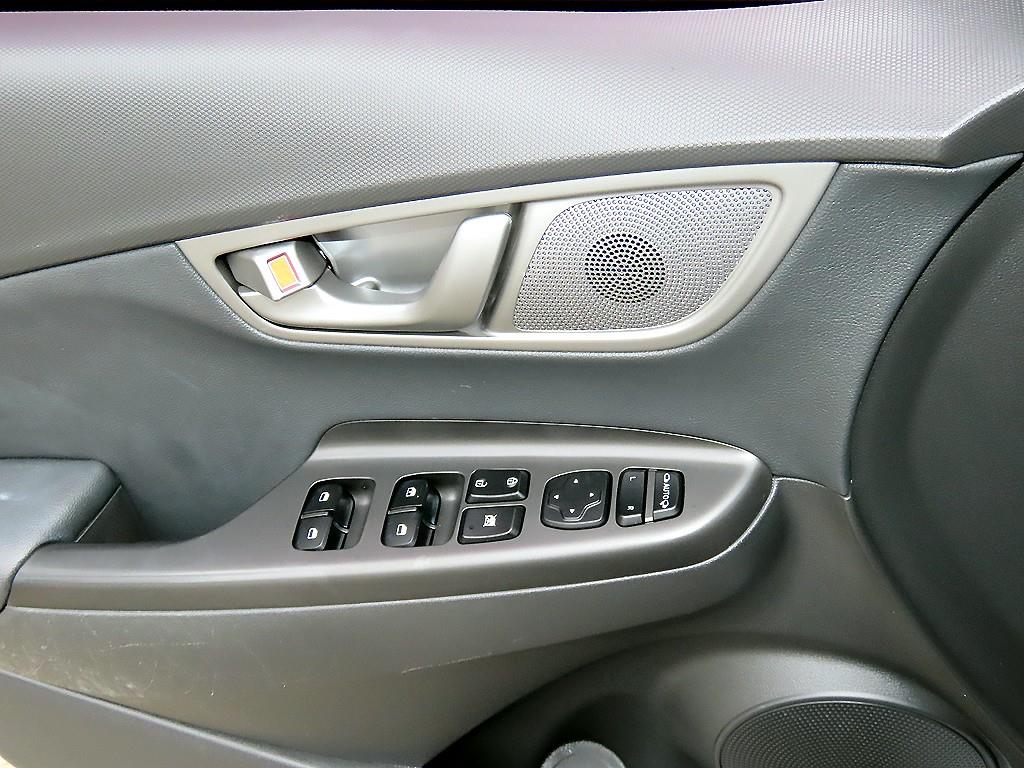 Hyundai Kona — photo 11
