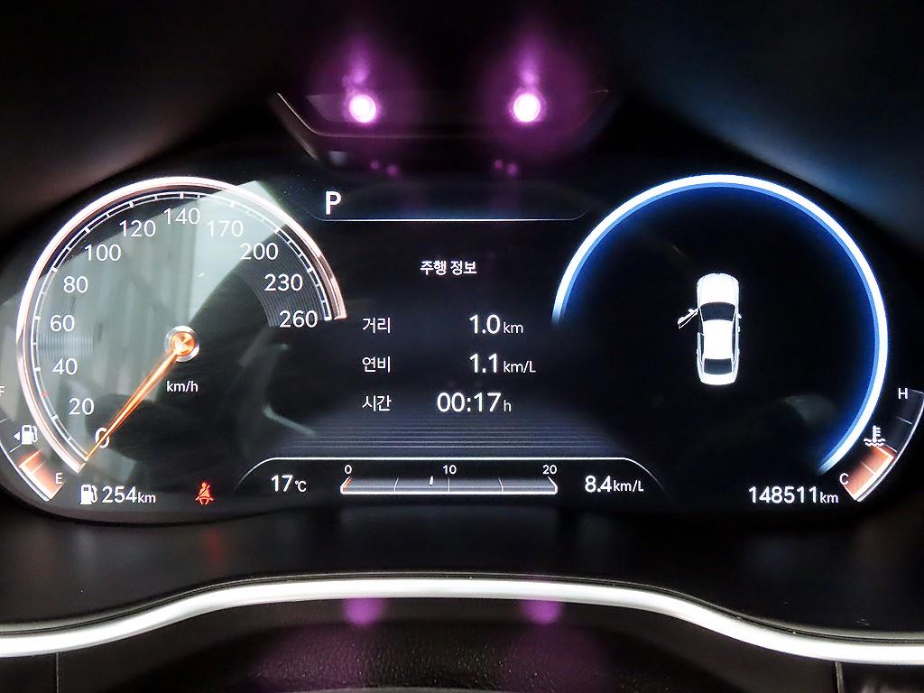 Genesis G80 — photo 09