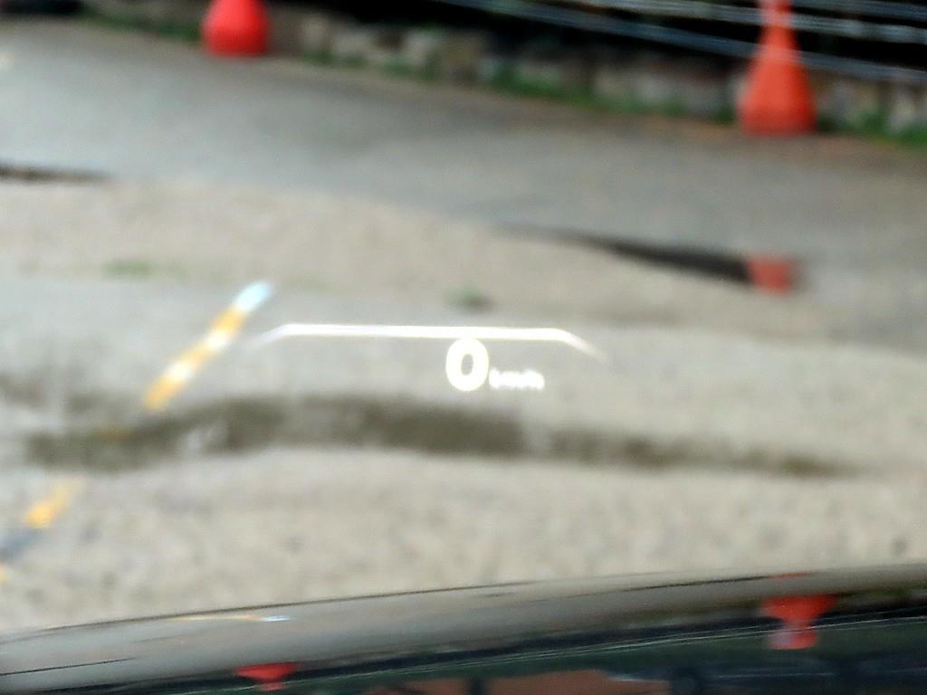 Genesis G80 — photo 10