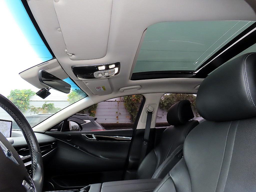 Genesis G80 — photo 16