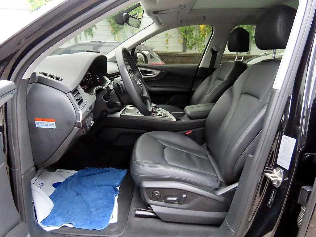 Audi Q7 — photo 05