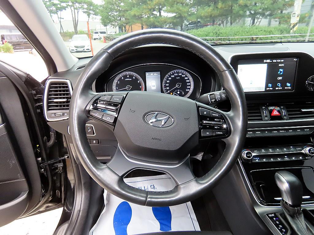 Hyundai Grandeur — photo 08