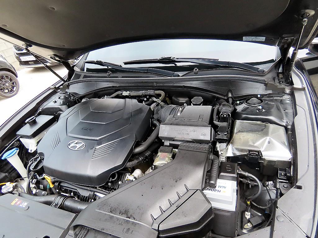 Hyundai Grandeur — photo 19