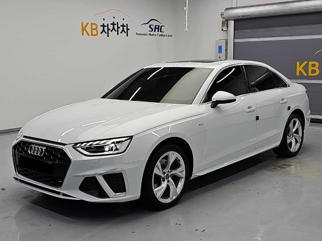Audi A4 — photo 01