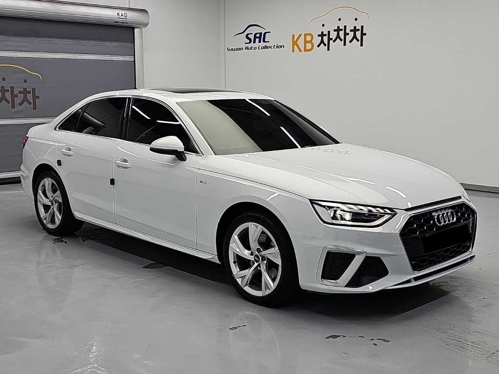 Audi A4 — photo 04