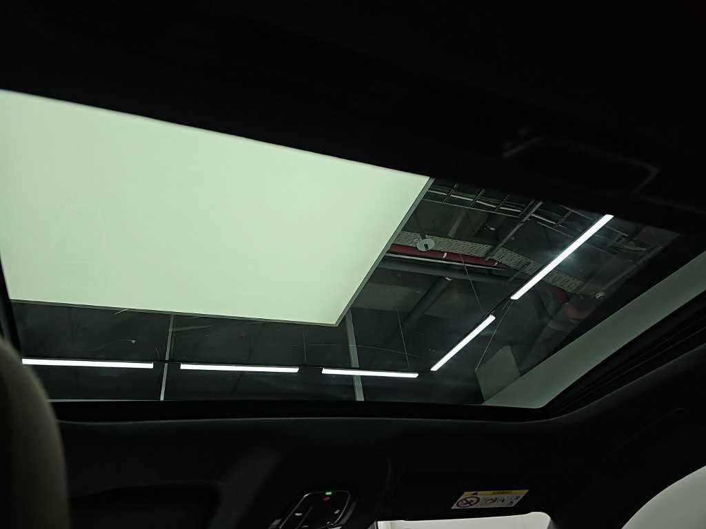 Audi A4 — photo 14