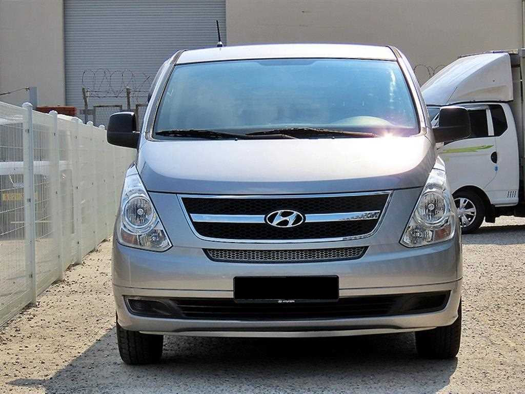 Hyundai Starex — photo 01