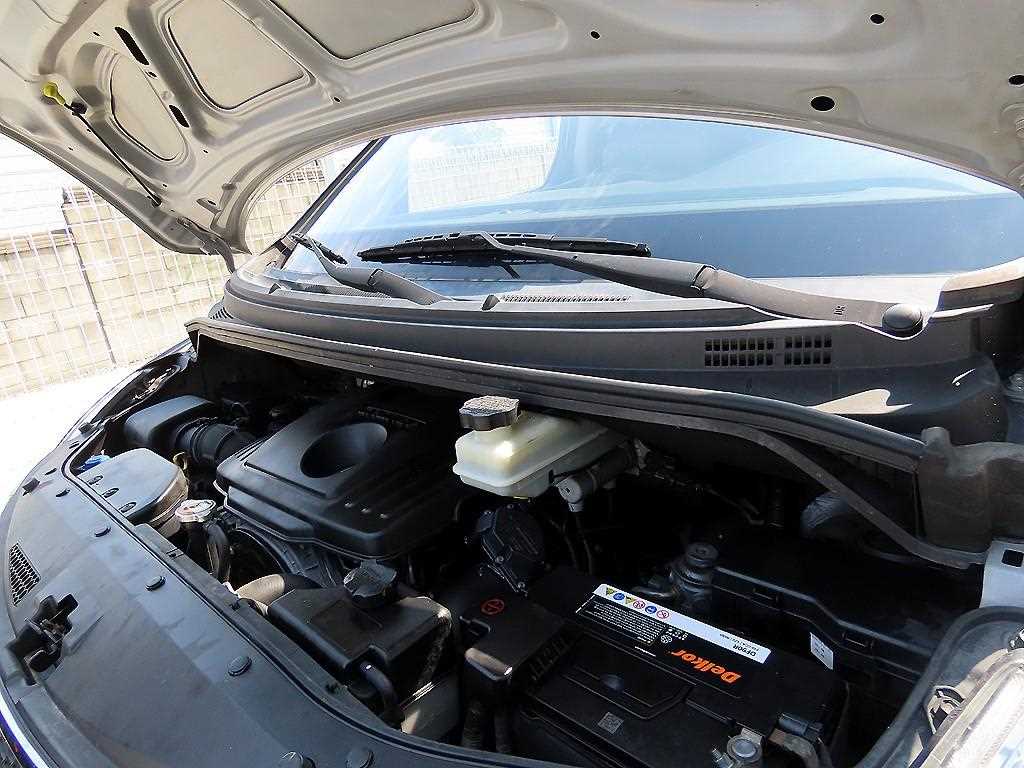 Hyundai Starex — photo 15