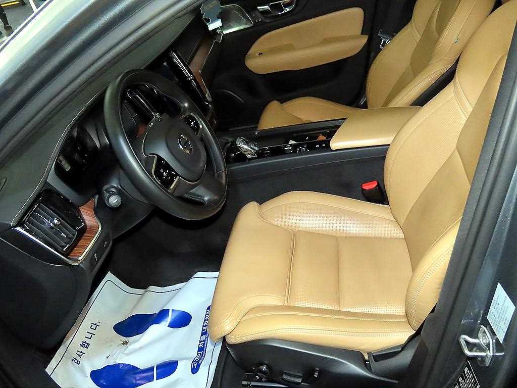 Volvo S60 — photo 06