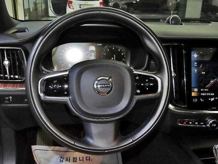 Volvo S60 — photo 08