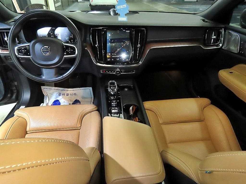 Volvo S60 — photo 10